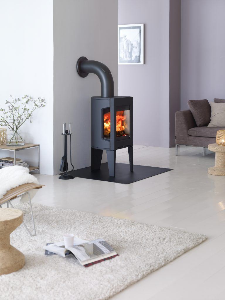 Semineu soba Jotul F 163