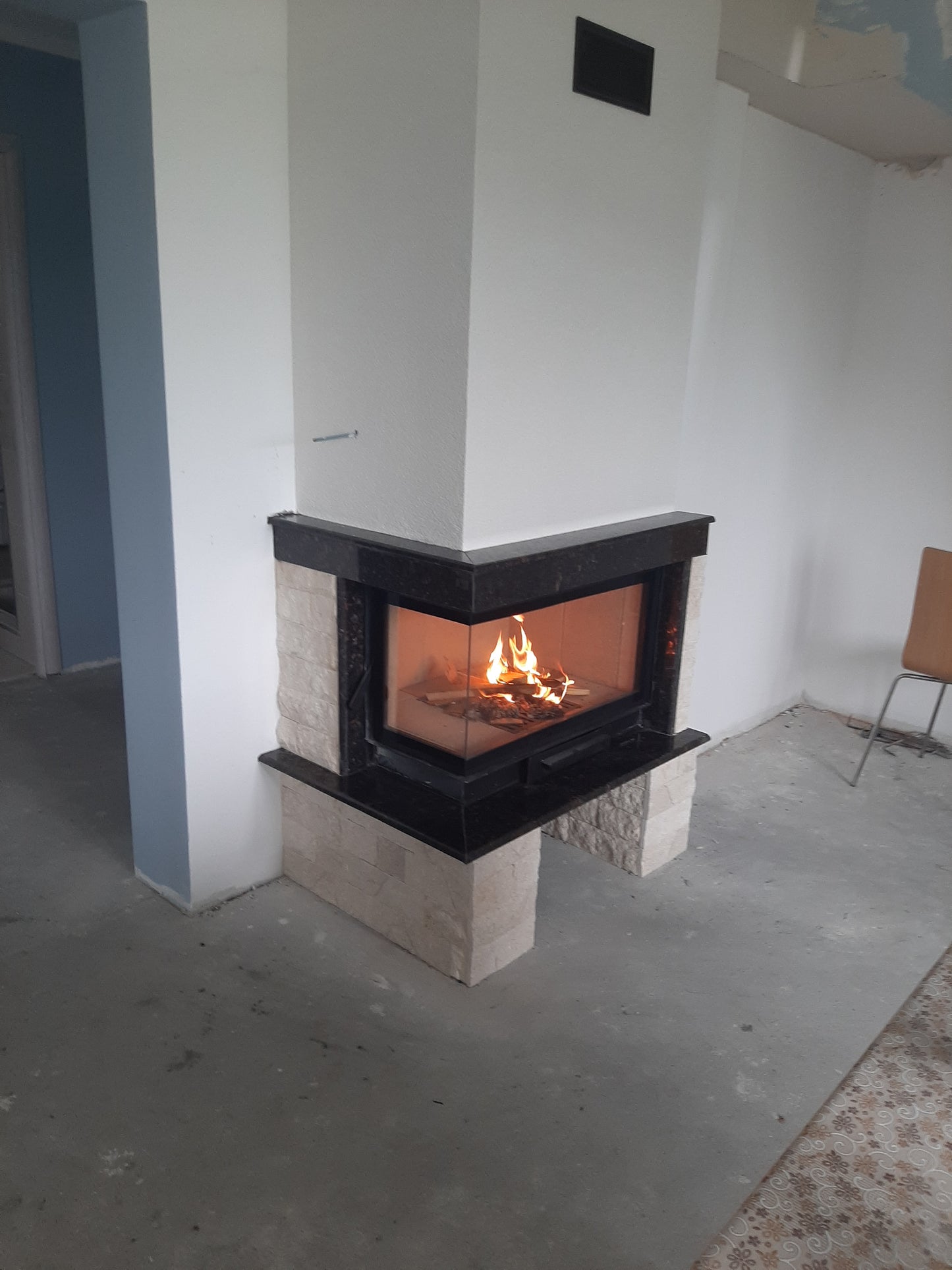 Semineu modern