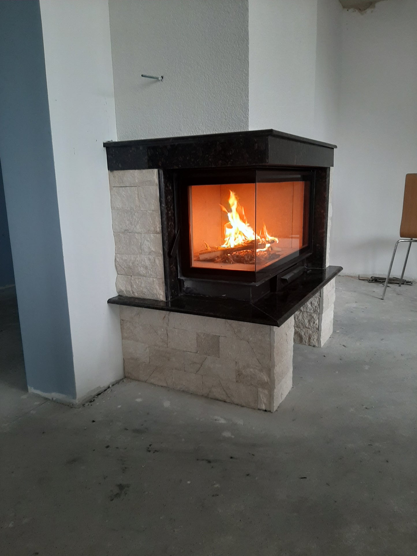 Semineu modern