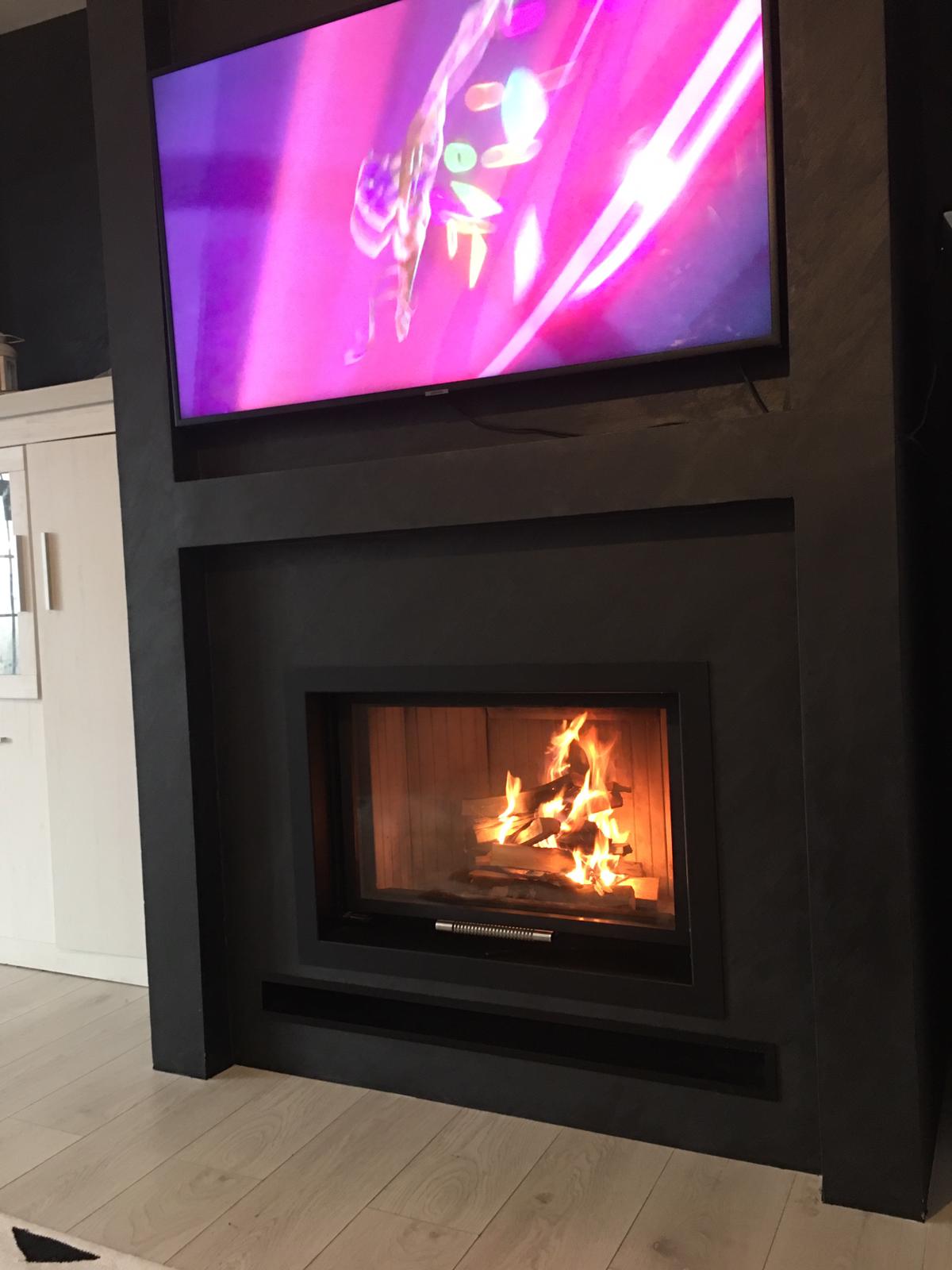Semineu cu tv