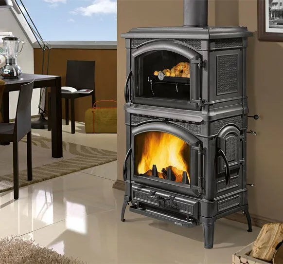 Sobă pe lemne Nordica ISOTTA FORNO EVO cu convecție naturală a aerului cald 9,7 kw - fontă