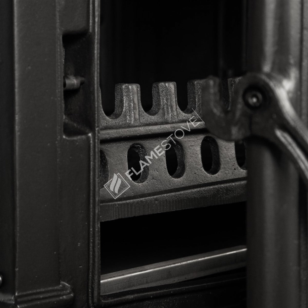 Șemineu pe lemne FS-14YKST Ultra Sirius din fontă cu rezervor, certificat CE