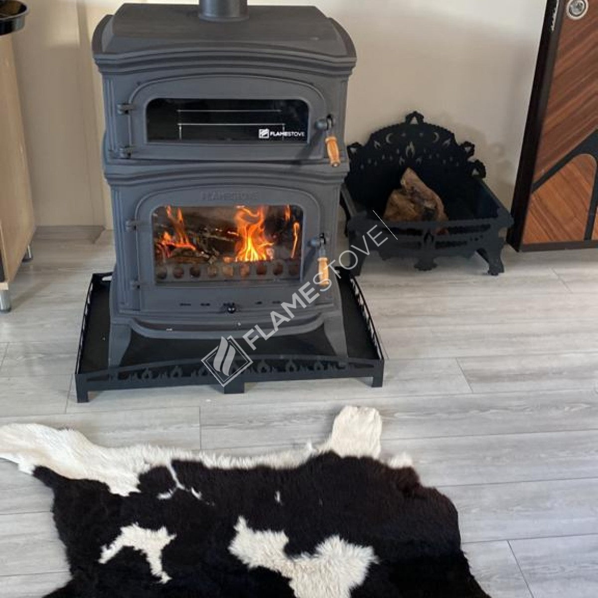 Soba Lux Premium FS-034: Eficiență Energetică Clasa A, Design Elegant din Fontă, Perfectă pentru Încălzire și Gătit
