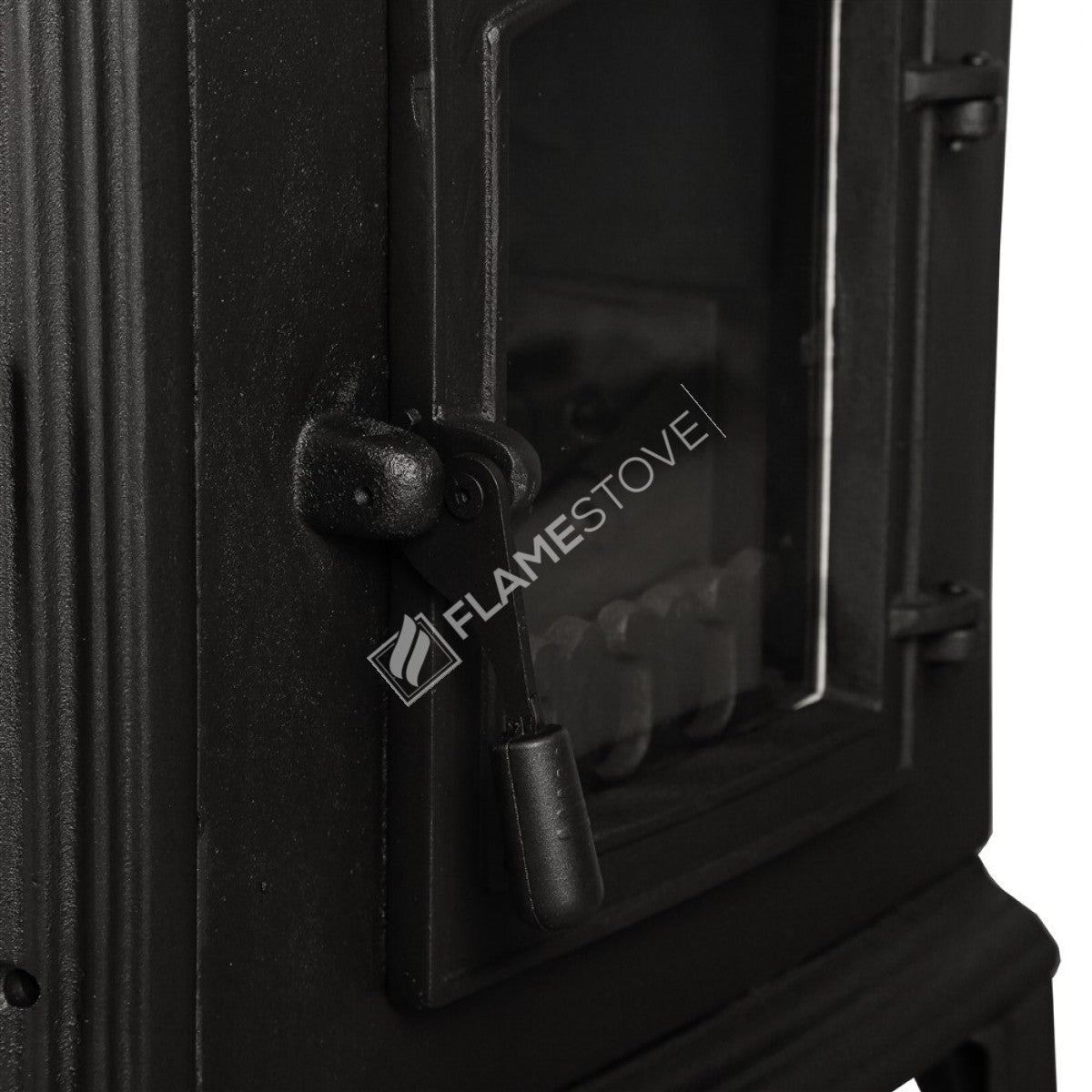 FS-032YK Lux Altar: Soba din Fontă Dublă Ardere cu Geam Lateral
