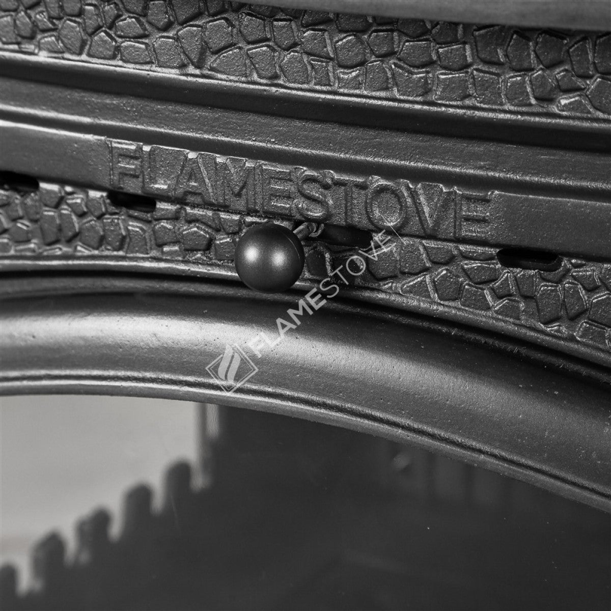 Șemineu pe lemne FS-14YKST Ultra Sirius din fontă cu rezervor, certificat CE