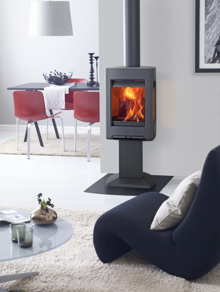 Semineu soba Jotul F 167