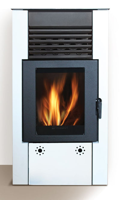 Greta - Elegantă și Eficientă, Sobă pe Pelete și Combustibil Solid, 9 kW, Clasa Energetică 4 Stele
