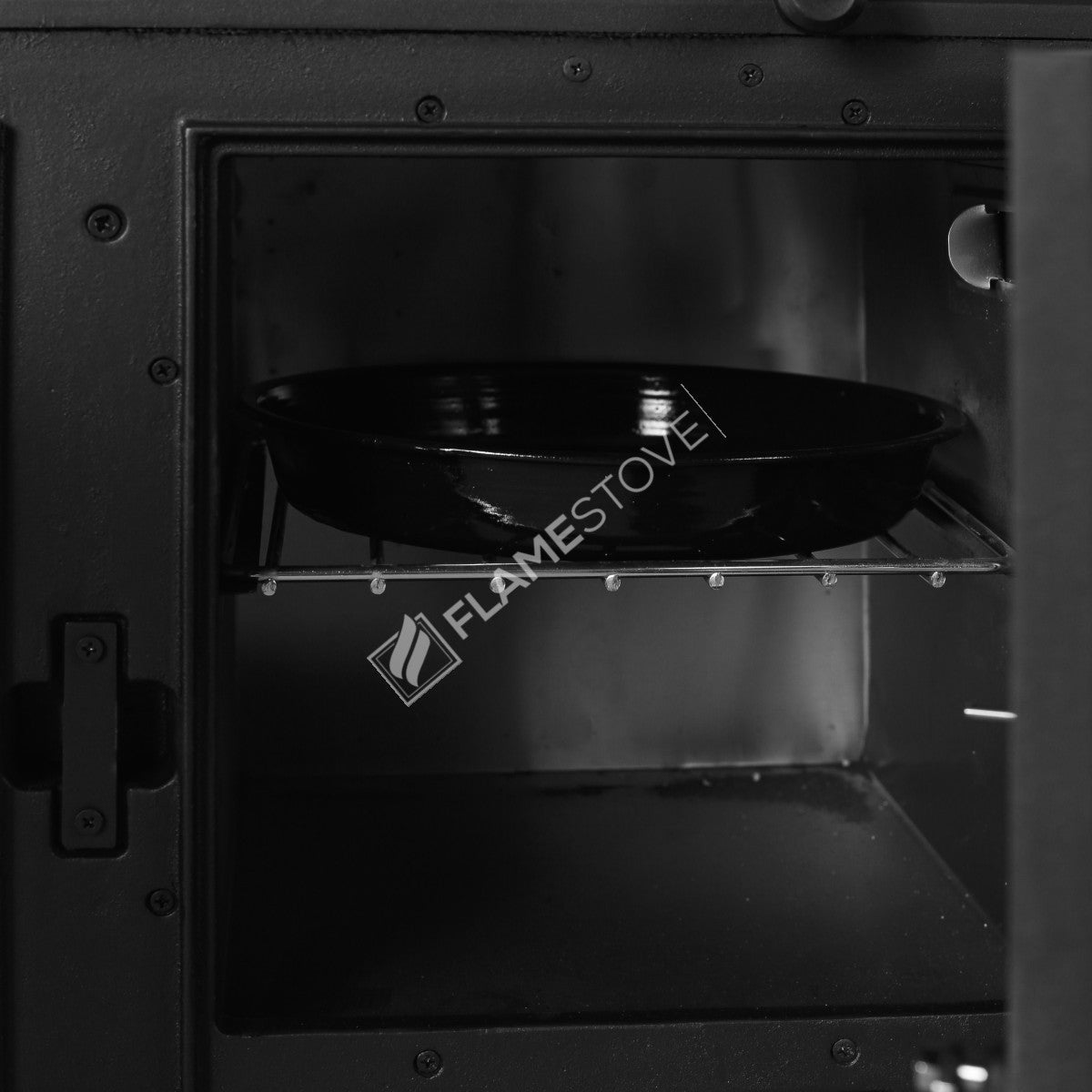 Soba de Fontă pe Lemne și Cărbuni FS-061 Troy - Eficiență Dublă, Design Modern