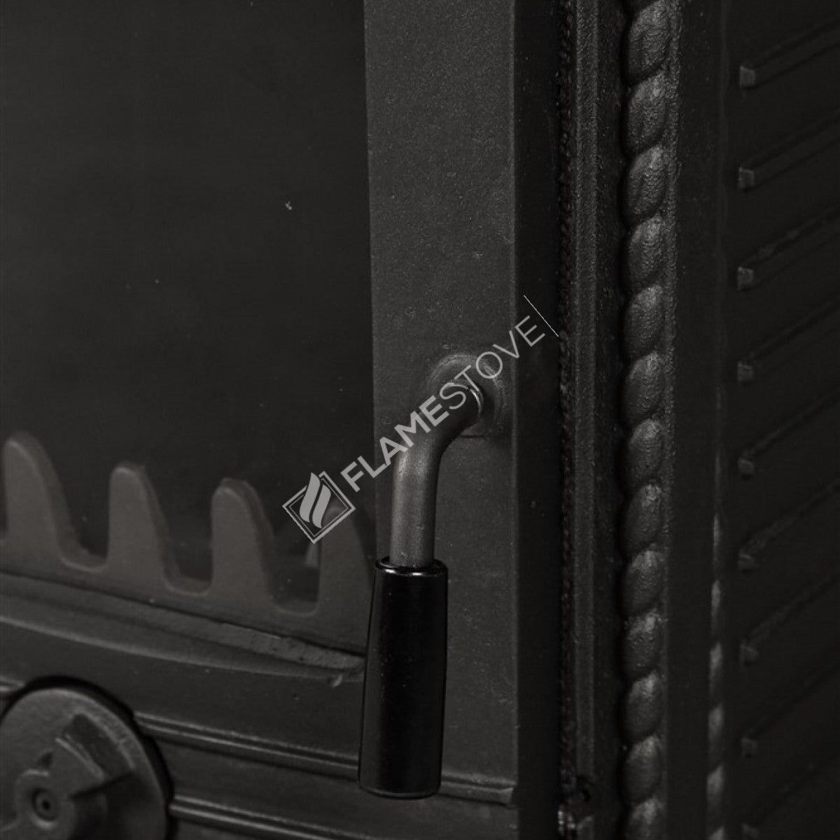 Soba din Fontă FS-053 – Încălzire Eficientă pentru 70 m² cu Sticlă Schott Robax și Email