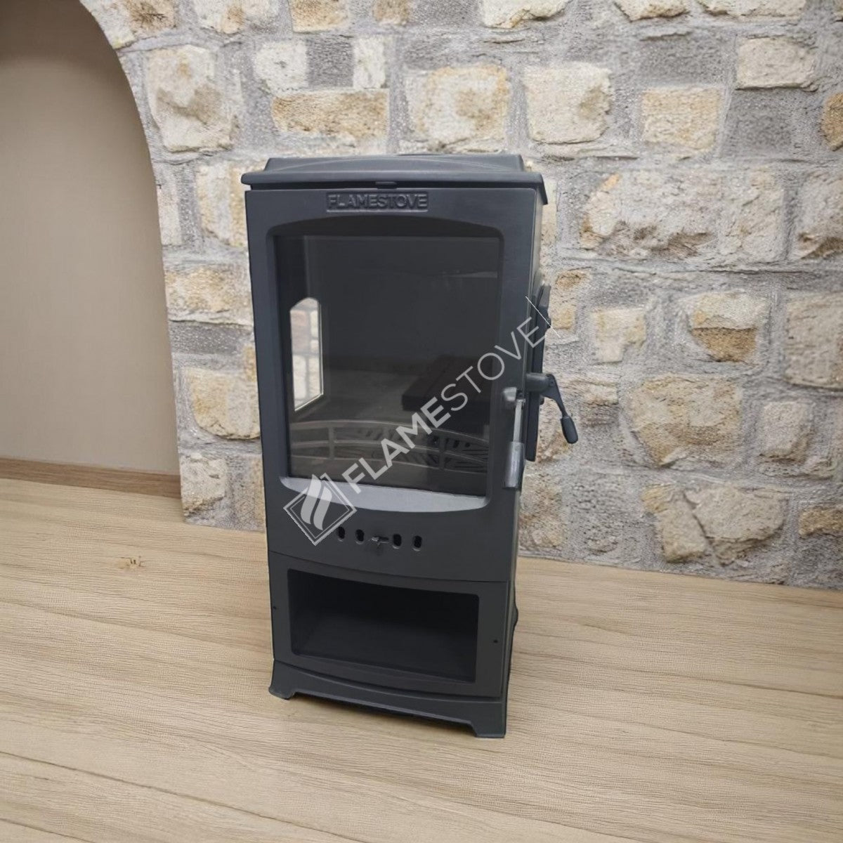 Soba Șemine FS-206YK Lodi Flame, Verificată Clasa A, 5 kW, Geam Dublu Lateral, Cu Spațiu de Depozitare Lemne