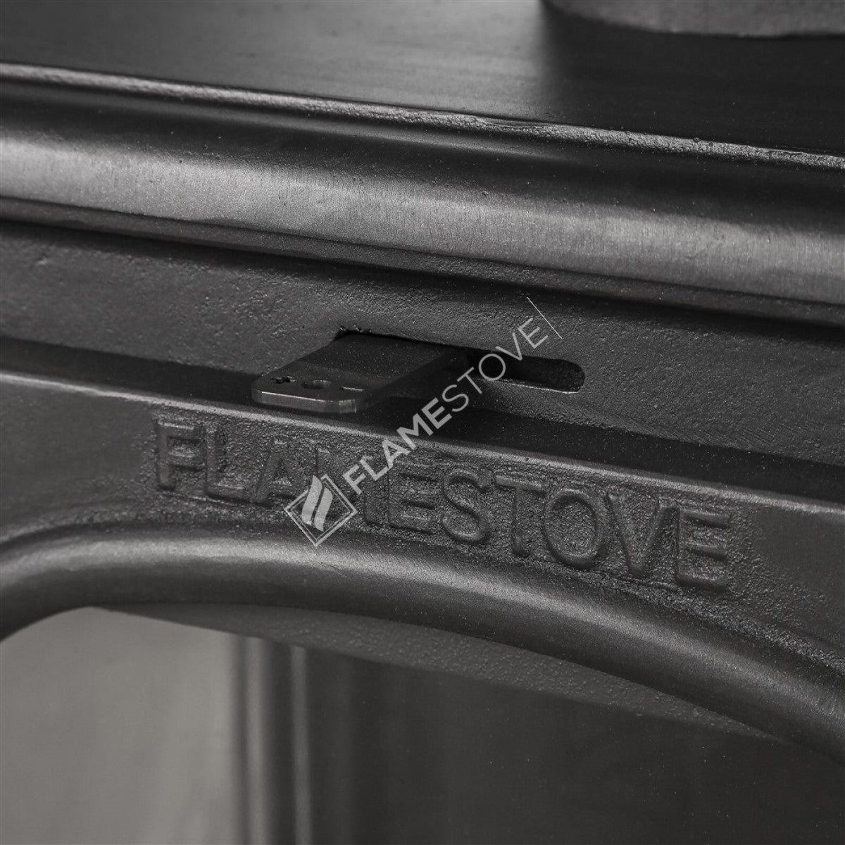 Sobă Lux Style Modena FS-022ST: Eficiență Ridicată cu Sticlă Schott Robax și Design Elegant