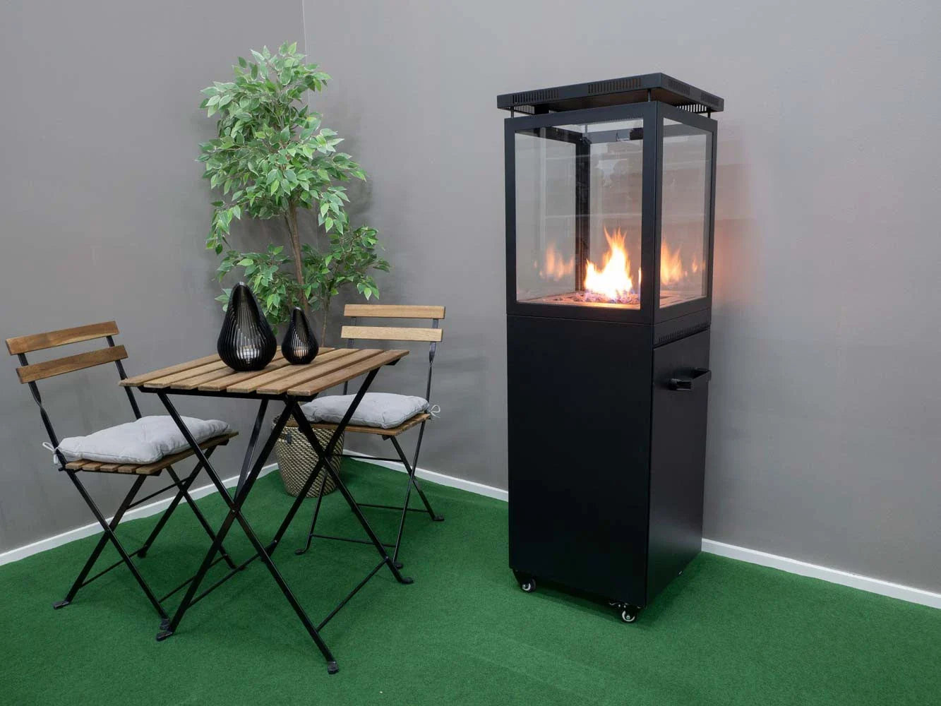 Încălzitor de Exterior Elegant Murcia - Design Modern pe Gaz pentru Terasa Ta