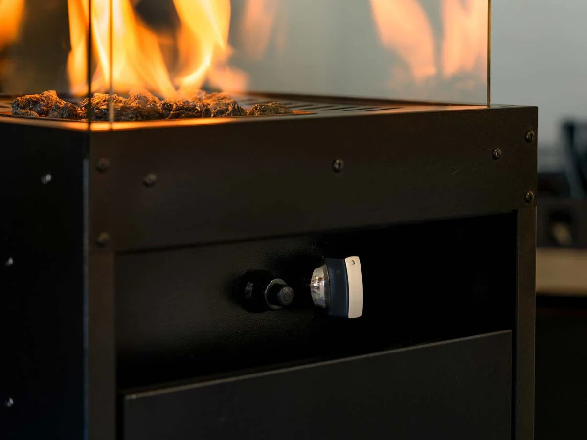 Încălzitor de Exterior pe Gaz Faro Jet Black - Elegant și Eficient