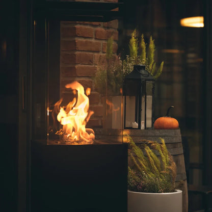 Lumina Marină Planika: Șemineu Exterior Elegant pe Gaz pentru Terasă - Căldură și Ambiție Luxoasă