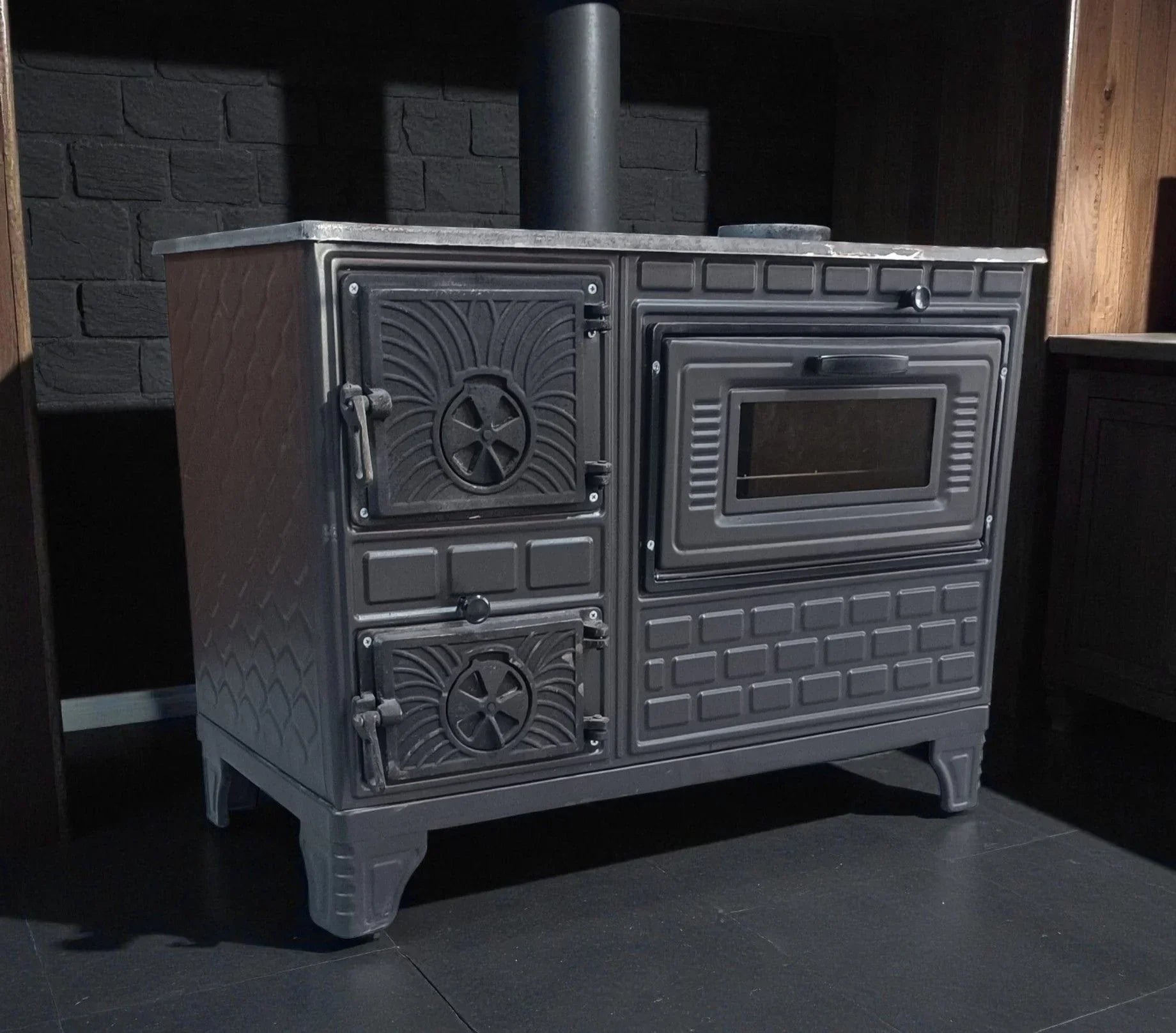 Aragaz Robust din Oțel de 40cm cu Cameră de Ardere din Fontă - Eficiență și Durabilitate Garantată